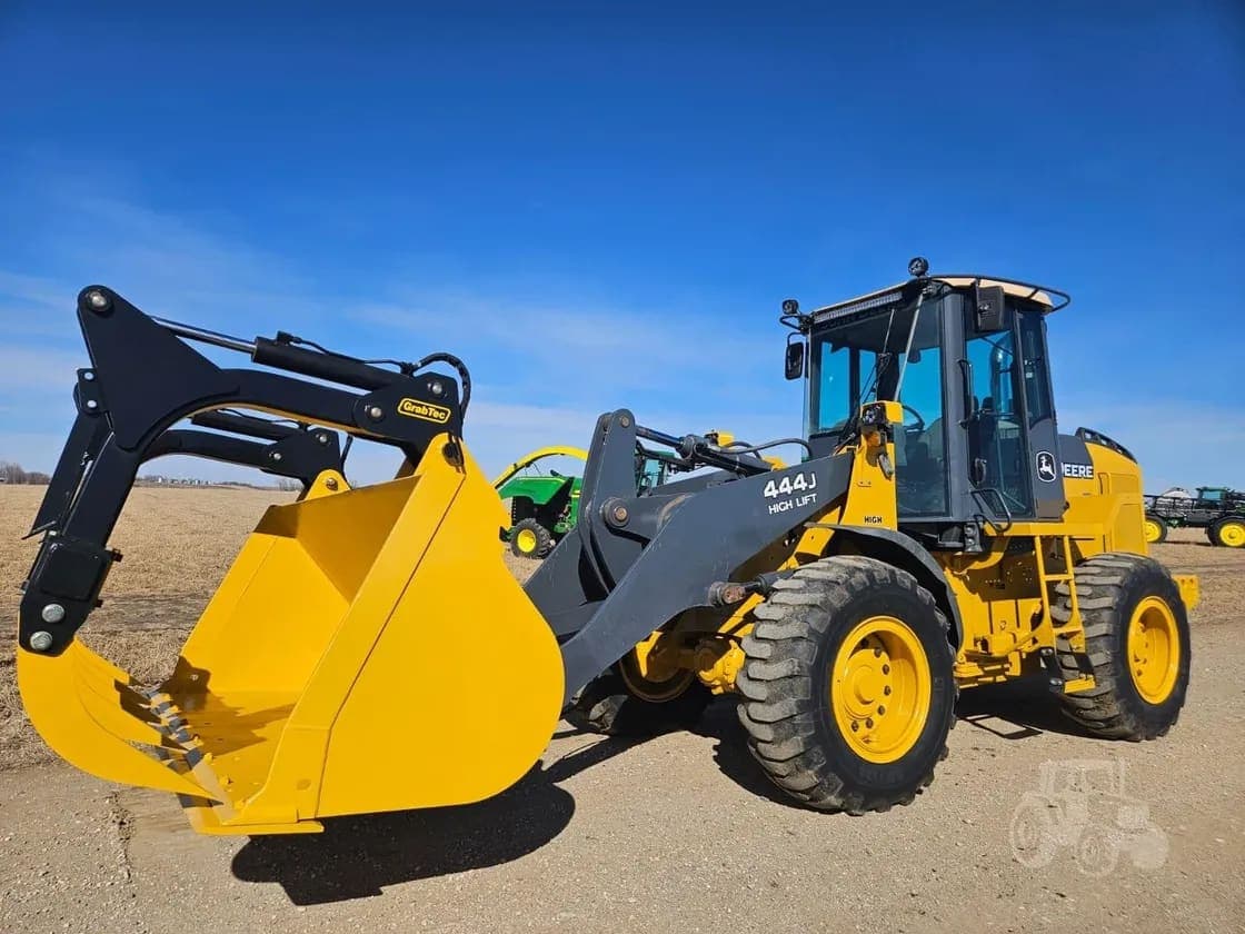2006 John Deere 444J listing photo — photo 1 of 34