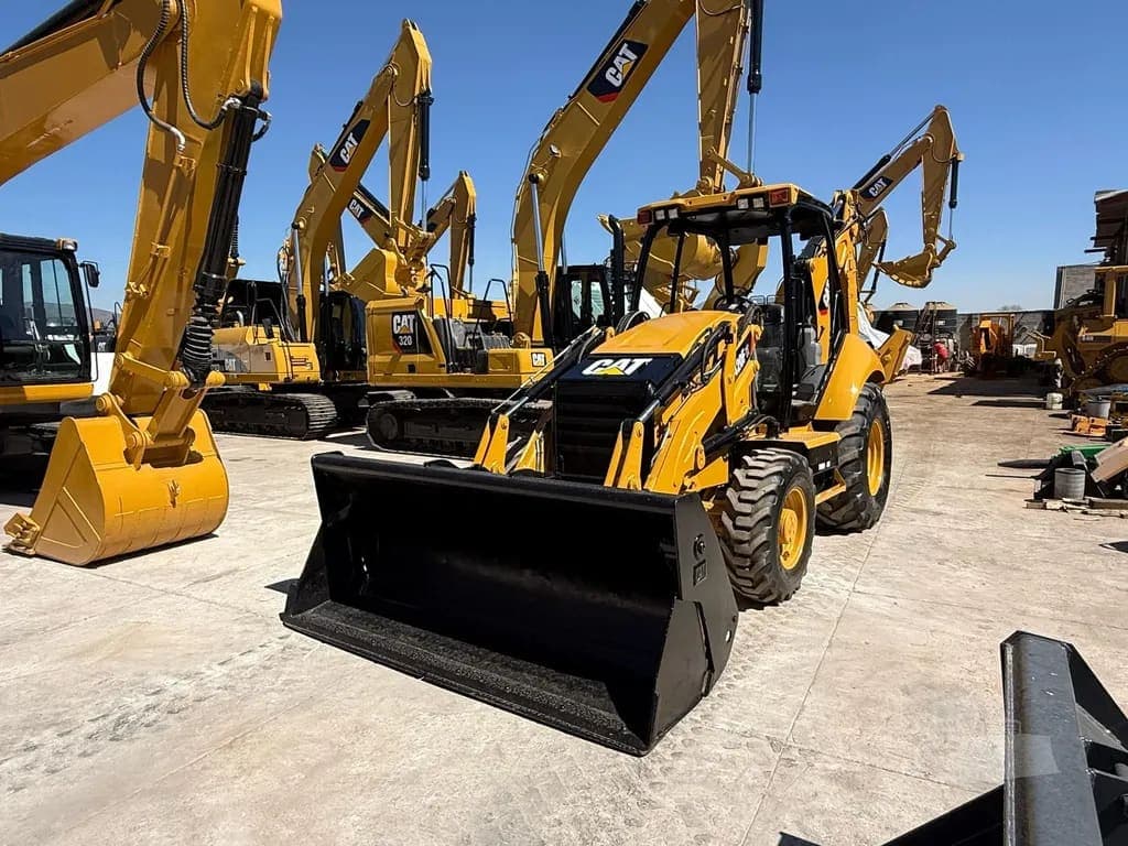 2013 Caterpillar 420F IT Backhoe listing photo — photo 1 of 25