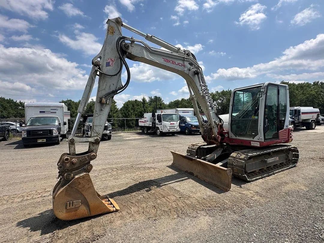 2013 Takeuchi TB285 listing photo — photo 1 of 44