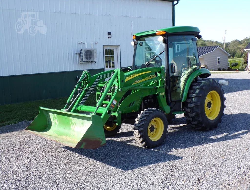 2014 John Deere 4720 listing photo — photo 1 of 15