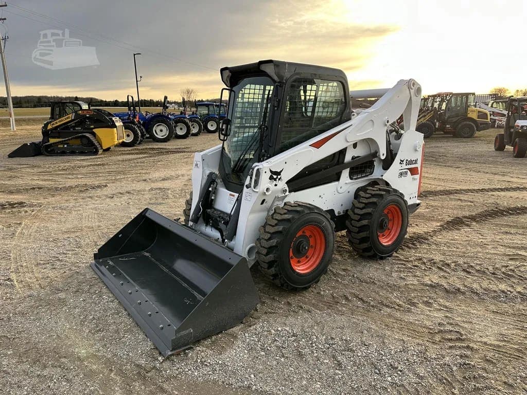 2017 Bobcat S740 listing photo — photo 1 of 21