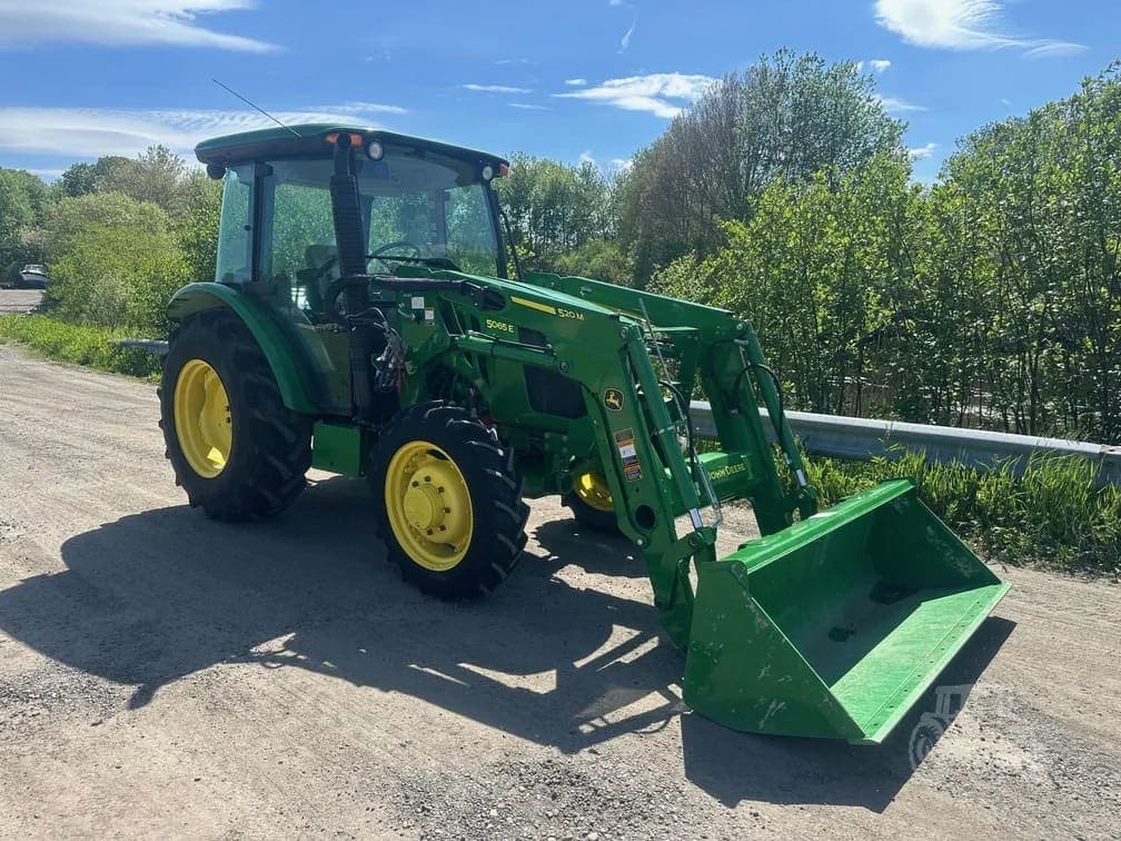 2018 John Deere 5065E listing photo — photo 1 of 15