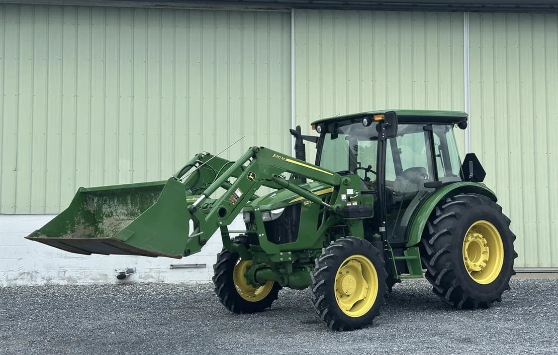 2018 John Deere 5075E listing photo — photo 1 of 14