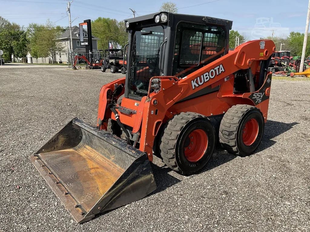 2019 Kubota SSV75 listing photo — photo 1 of 25